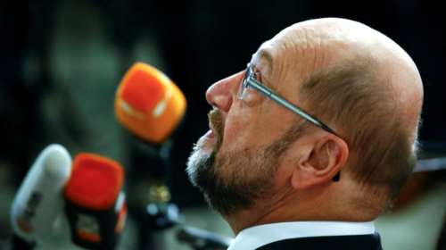 Στα... δύσκολα ο Σουλτς: Κατά της συμφωνίας το SPD Bερολίνου και η νεολαία