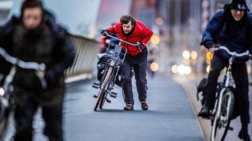 Τρεις νεκροί στην Ολλανδία, μία νεκρή στο Βέλγιο από την κακοκαιρία