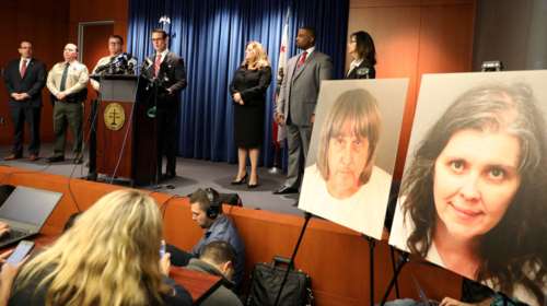 Αποκαλύψεις σοκ για το «Κωσταλέξι» 13 παιδιών στην Καλιφόρνια