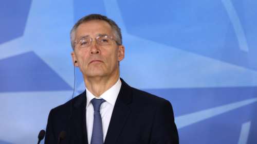 Tσίπρας προς Στόλτενμπεργκ για Σκοπιανό: «Να τηρηθεί το Βουκουρέστι»