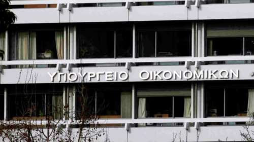 Πανηγυρισμοί ΥΠΟΙΚ για την αναβάθμιση από Standard&#39;s &amp; Poor&#39;s