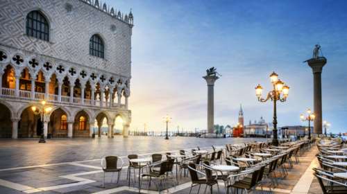 Πλήρωσαν 1.100 ευρώ για 4 μπριζόλες κι ένα πιάτο θαλασσινά!