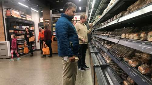«Σάρωσε» το σούπερ μάρκετ χωρις υπαλληλους της Amazon