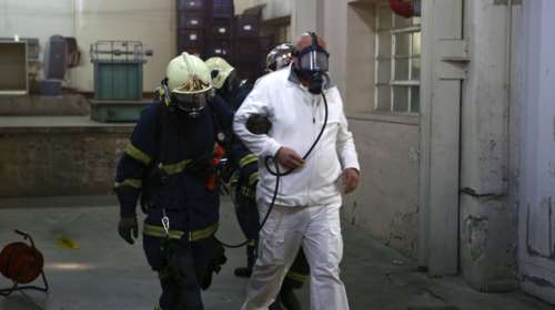 Aσκηση ετοιμότητας για πυρκαγιά και σεισμό στον Ευαγγελισμό -Δείτε εικόνες