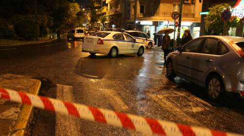 Τοξικομανής δάγκωσε και τραυμάτισε αστυνομικό στου Ψυρρή