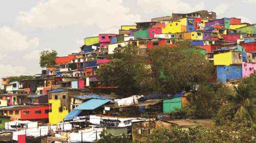 Έβαψαν πολύχρωμη τη &quot;φαβέλα&quot; και της έδωσαν ζωή