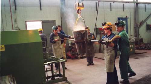 Οι 4 αιτίες που «σαμποτάρουν» τις επενδύσεις στην βιομηχανία