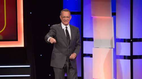 Ο Τομ Χανκς θα υποδυθεί τον Φρεντ Ρότζερς στον κινηματογράφο