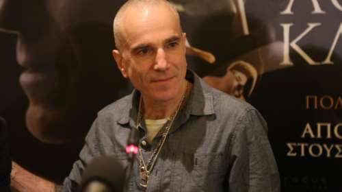 Με νέο look στην Αθήνα ο μοναδικός Ντάνιελ Ντέι Λιούις φωτό