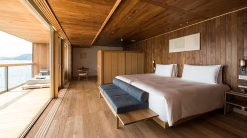 Ένα μαγικό πλωτό ξενοδοχείο στην Ιαπωνία