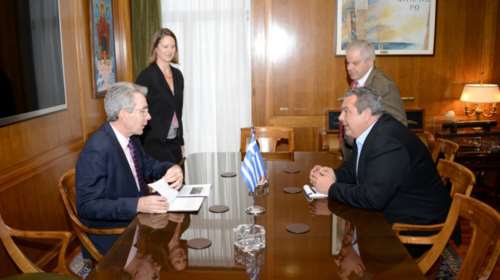 Ο αμερικανός πρέσβης συνάντησε σήμερα τον Π.Καμμένο