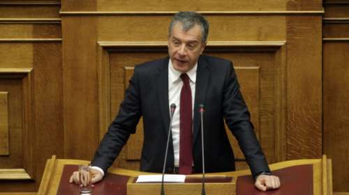 Θεοδωράκης για ΠΓΔΜ: Σύνθετη ονομασία με συγκεκριμένες δεσμεύσεις