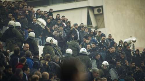 Αγριο ξύλο στις κερκίδες στο ματς Εθνικός - Προοδευτική