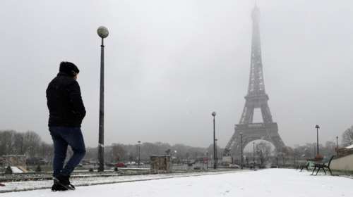 Γαλλία: Σε πορτοκαλί συναγερμό λόγω χιονιού και τσουχτερού κρύου