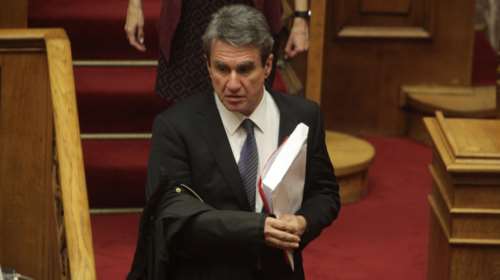 Μηνύσεις και από τον Λοβέρδο για την Novartis