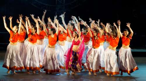 Το αεροδρόμιο της Αθήνας σε ρυθμούς Bollywood!