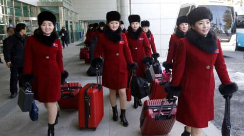 Κι όμως... η Βόρεια Κορέα έχει cheerleaders