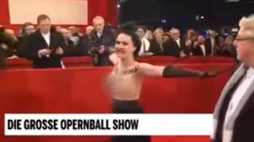 «Εισβολή» των Femen στην Οπερα της Βιέννης