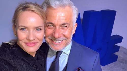 Ο Χάρης Χριστόπουλος θα παντρευτεί την καλλονή σύντροφό του χωρίς ρούχα