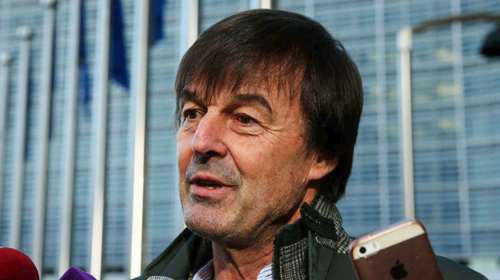 Μήνυση για βιασμό σε βάρος του υπουργού Ν.Ιλό από την εγγονή του Μιτεράν