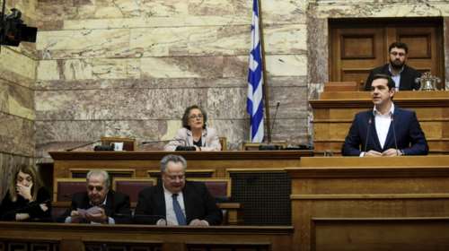 Τσίπρας: Η μεταλλαγμένη ΝΔ υιοθετεί πρακτικές κουκούλας