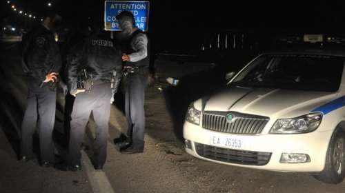 Άρτα: Άνοιξε πυρ σε ζευγάρι και αστυνομικούς για τα μάτια της γυναίκας