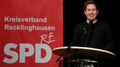 Κέβιν Κιούνερτ: O «καμικάζι» του SPD που θέλει να εκθρονίσει τη Μέρκελ