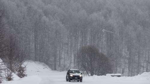 Mε αντιολισθητικές αλυσίδες η κυκλοφορία σε Σέρρες και Πέλλα