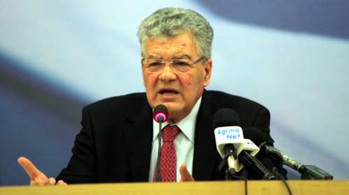 Παπαγεωργόπουλος: Δεν είμαι εγώ ο προστατευόμενος μάρτυρας στη Novartis