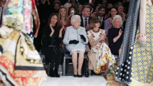 Η βασίλισσα Ελισάβετ στην πρώτη γραμμή της εβδομάδας μόδας Εικόνες