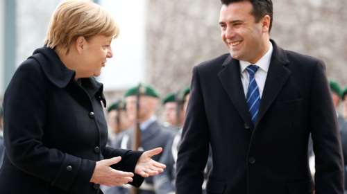 Μηνύματα Μέρκελ - Ζάεφ υπέρ της επίλυσης για την ονομασία της ΠΓΔΜ