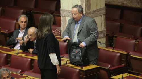 Ερώτηση Μπακογιάννη σε Κοτζιά για τις θαλάσσιες ζώνες με την Αλβανία