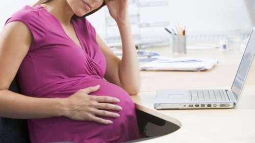 Aπόφαση-σοκ: To Δικαστήριο της ΕΕ νομιμοποιεί απόλυση εγκύων