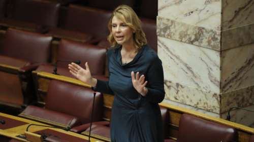 Παπακώστα για παρουσία Σαμαρά στη Βουλη: Το ύφος είναι ο άνθρωπος