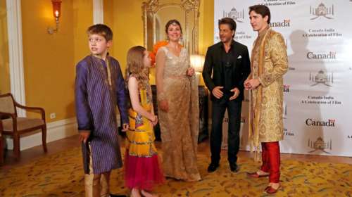 Η απόλυτη γελοιοποίηση του Τριντό στην Ινδία ως... σταρ του Bollywood