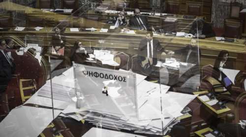 Πολιτικές μάχες σε όλα τα μέτωπα με... φόντο τις εκλογές