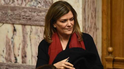 Ρ. Αντωνοπούλου: Σάλος από το επίδομα ενοικίου στην πιο πλούσια υπουργό