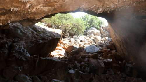 Γερμανοί τουρίστες διανυκτέρευσαν σε σπηλιά λόγω... κακοκαιρίας!