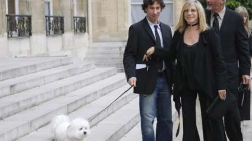 Η Μπάρμπαρα Στρέιζαντ κλωνοποίησε την αγαπημένη της σκυλίτσα