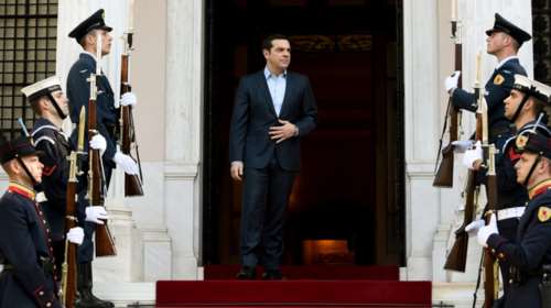 H ώρα των τηλεφωνημάτων για τον «γρίφο» του ανασχηματισμού