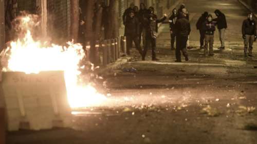 «Αντάρτικο πόλης» από τους αναρχικούς με θεατή την ΕΛ.ΑΣ.