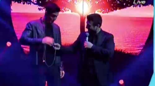 Δείτε τον 18χρονο γιο του Γιάννη Πλούταρχου-Είναι κούκλος &amp; τραγουδάει