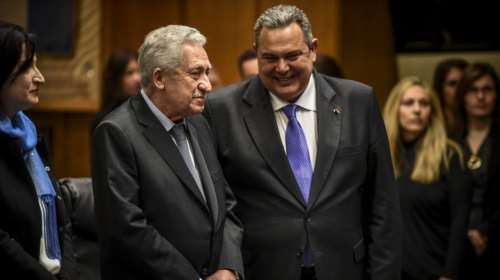 Από τις έχθρες στις αγκαλιές: Δύο αρχηγοί σε ένα υπουργείο