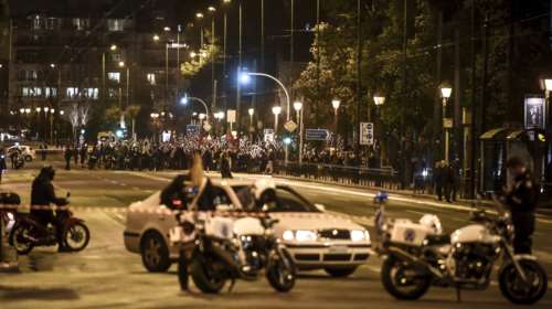 Εκαψαν τουρκική σημαία στη συγκέντρωση της Χρυσής Αυγής