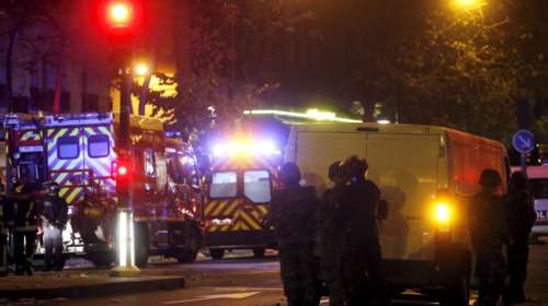 Μαροκινός συνδέεται με τις τρομοκρατικές επιθέσεις στο Παρίσι