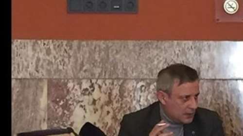 Οι θεριακλήδες του ΣΥΡΙΖΑ: Μετά τον Σπίρτζη &amp; ο Βέττας με «λαθραίο» τσιγάρο