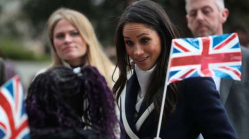 Μέγκαν Μαρκλ: Κομψή και χαμογελαστή στην 1η εμφάνιση μετά τη βάπτισή της