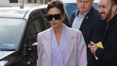 Βικτόρια Μπέκαμ: Η γκουρού του στιλ ντύθηκε με τα χρώματα της Άνοιξης