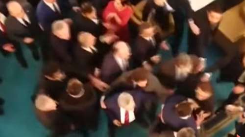 Αγριο ξύλο στην τουρκική Βουλή για την επιχείρηση στο Αφρίν