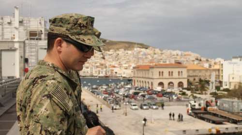 Στην Σύρο το υπερσύγχρονο αμερικανικό μεταγωγικό Carson City